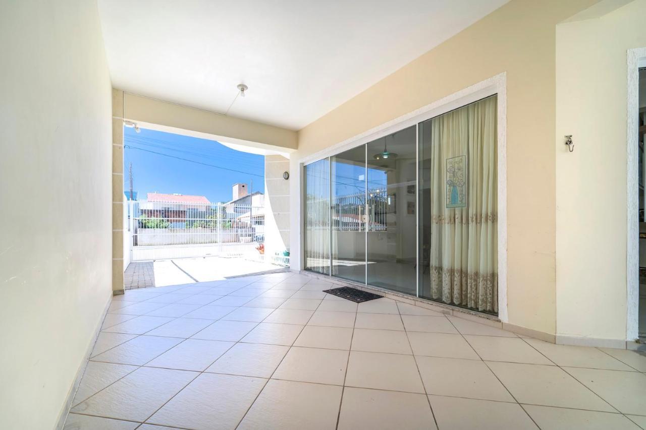 Casa De Praia Em Bombinhas Beach House Exterior photo